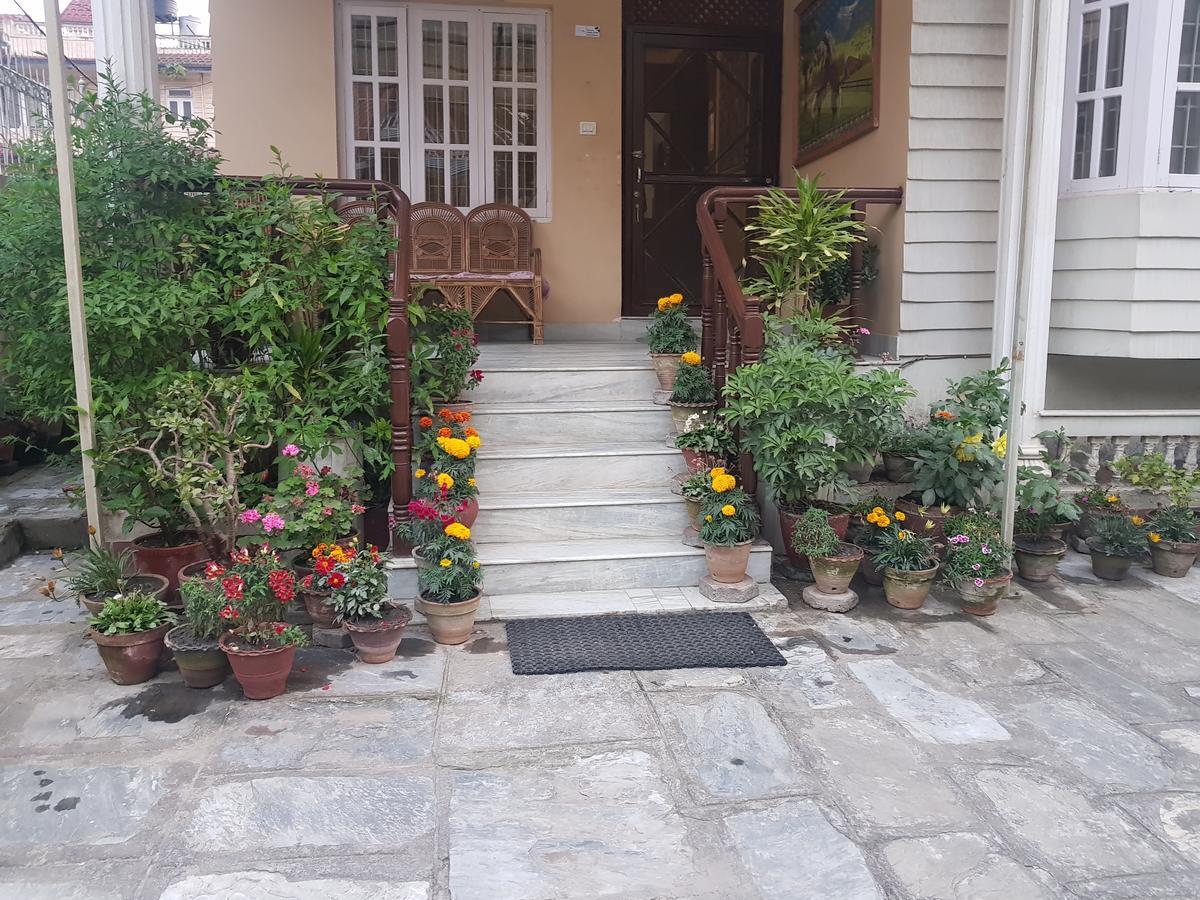 Cozy Home Jawlakhel Exterior photo